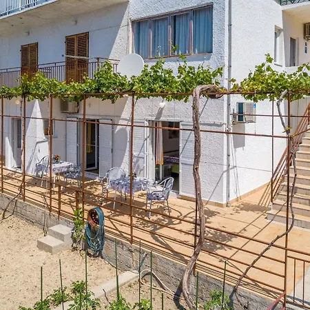 Sani Casa de hóspedes