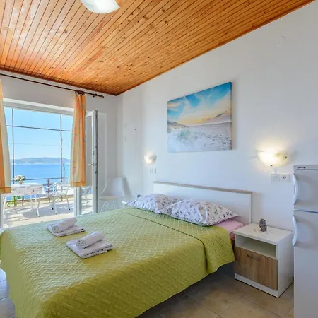 Casa de hóspedes Sani 3*