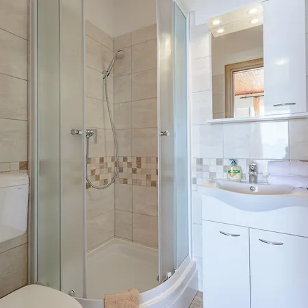 Guest house Sani Brela