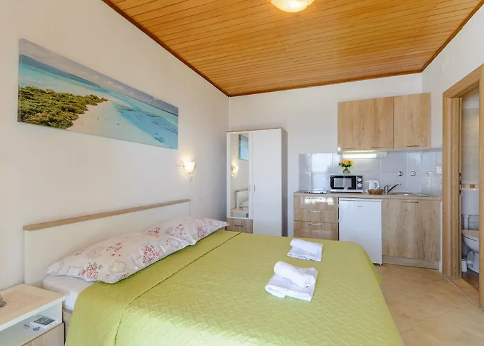 Sani Affittacamere 3*